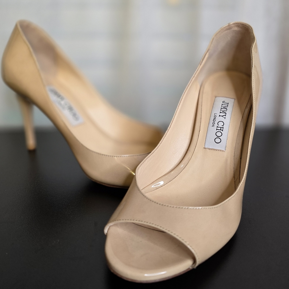 Jimmy Choo Peek Toe Pumps 60mm ROMY. Nude Beige Leather. Size 38.   2 1/2” Heel.